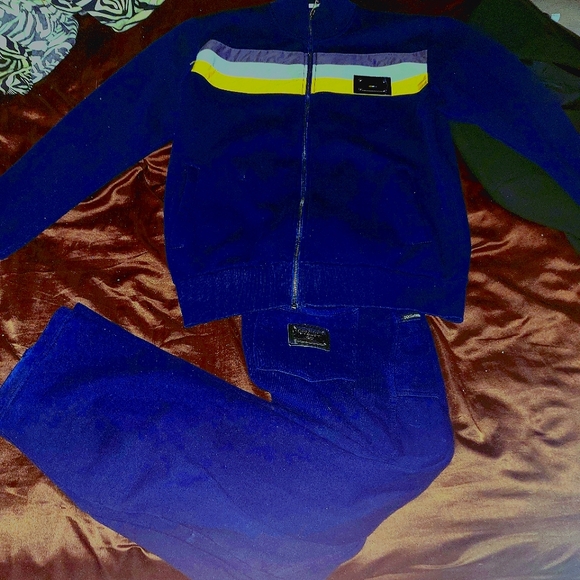 Dolce & Gabbana tracksuit - Picture 2 of 5